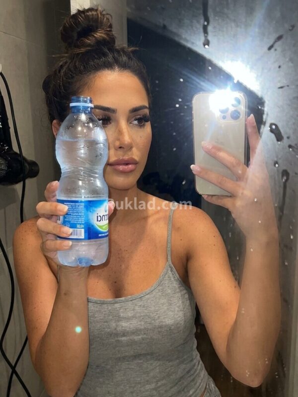 חשפניות ישראליות – נועה – באיזור חיפה והקריות – חשפנית למסיבת רווקים – רק תמונות אמתיות