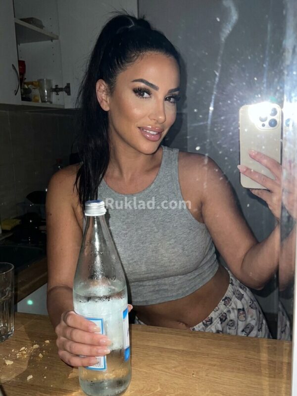 כל התמונות עדכניות ⭐ • מיטל • כחול לבן • חשפניות בקריות